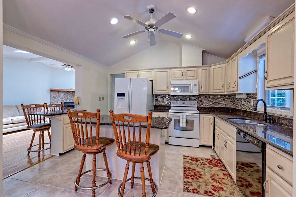 424900 Blairsville Residential