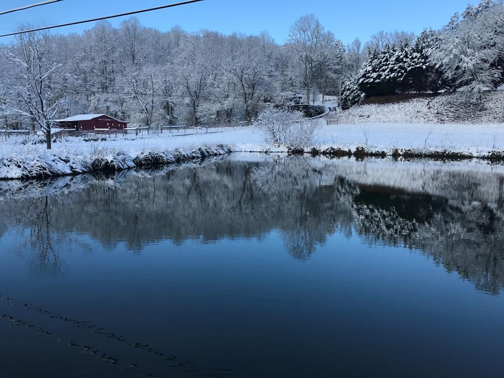 424905 Mineral Bluff Residential