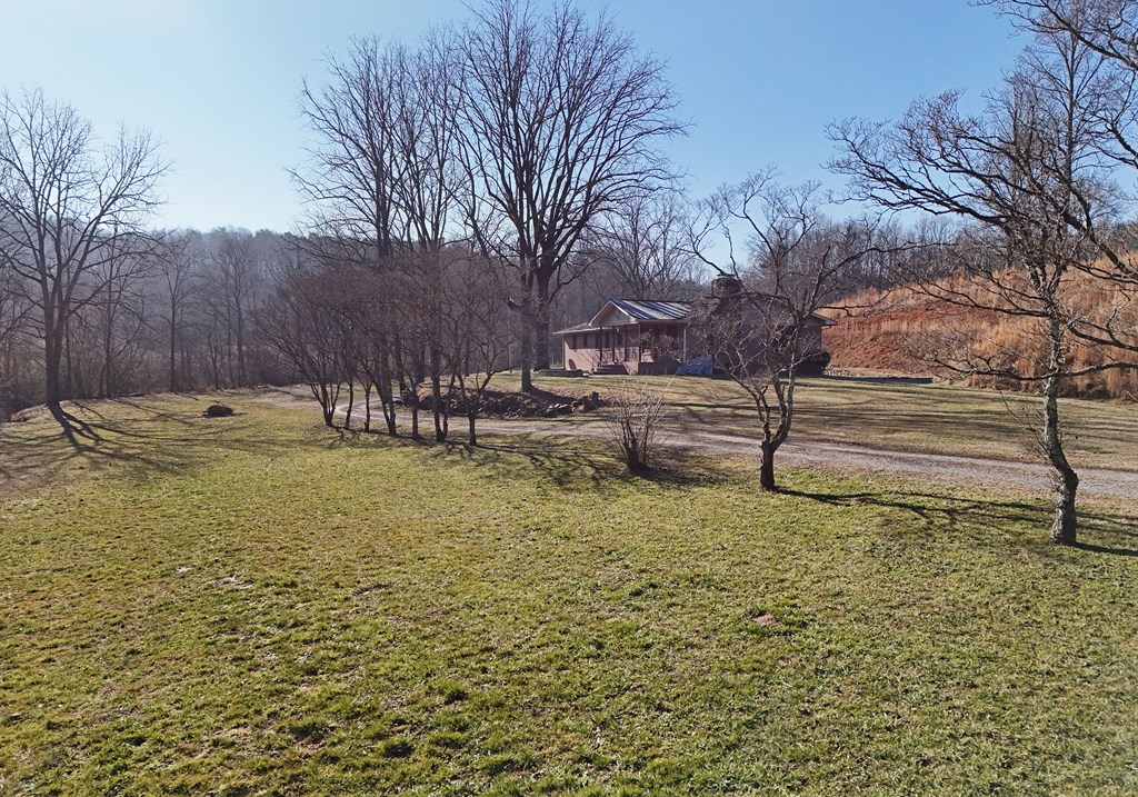 424908 Blairsville Residential