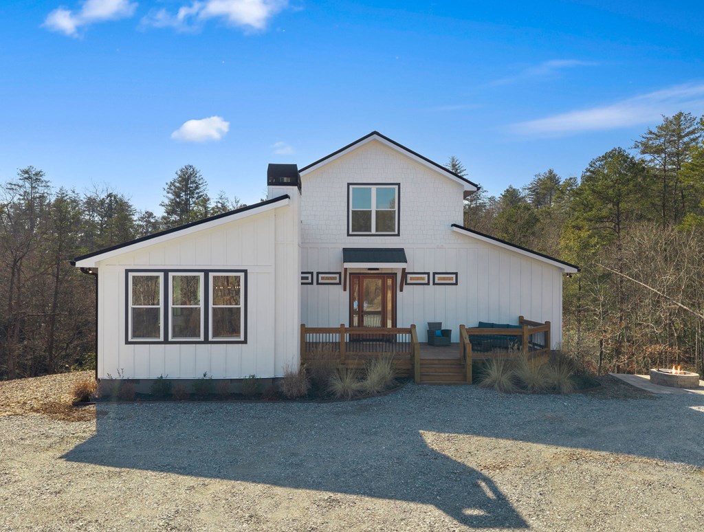 424916 Mineral Bluff Residential