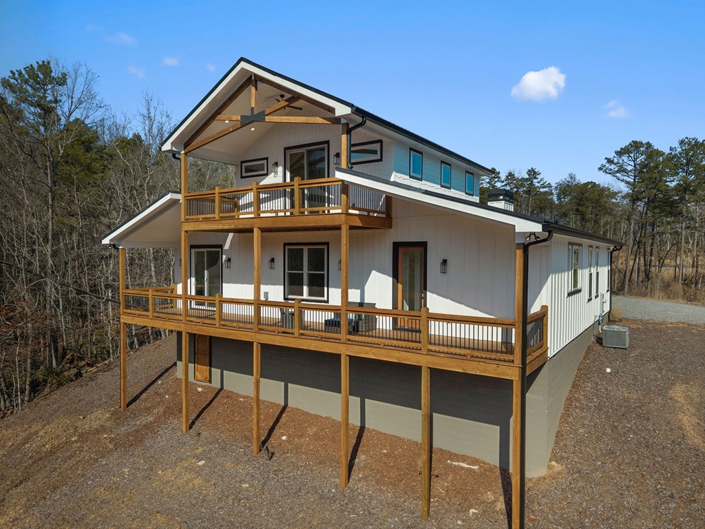 424916 Mineral Bluff Residential