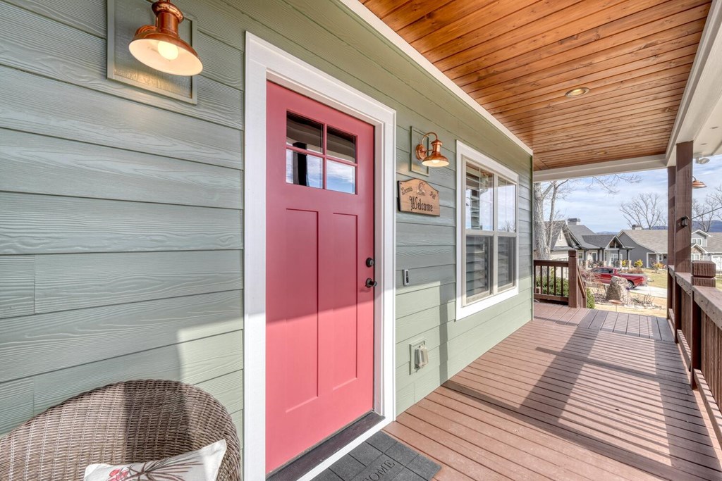 424920 Young Harris Residential