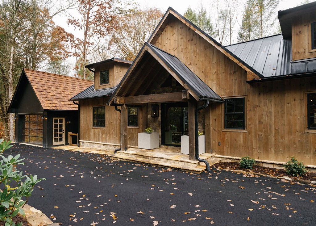 424921 Blue Ridge Residential