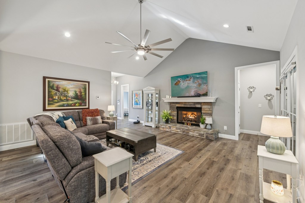 424929 Ellijay Residential