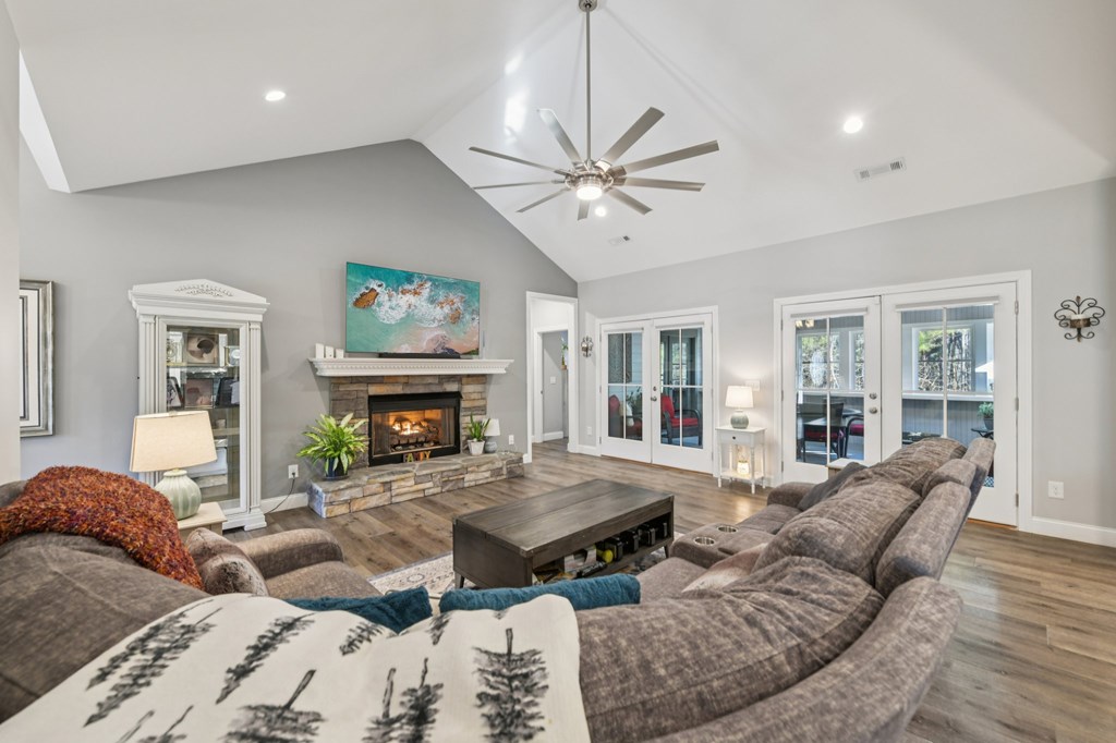 424929 Ellijay Residential