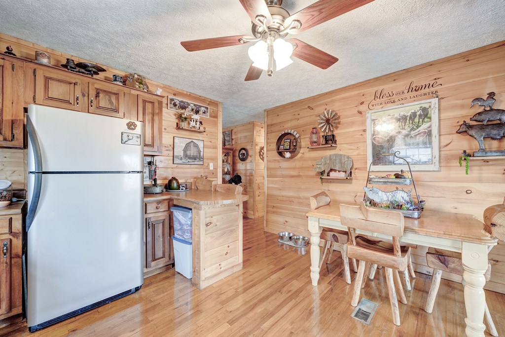 424935 Morganton Residential