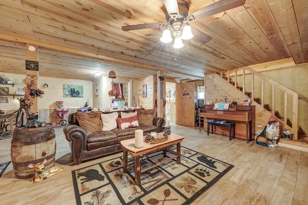 424935 Morganton Residential