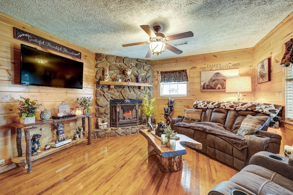 424935 Morganton Residential