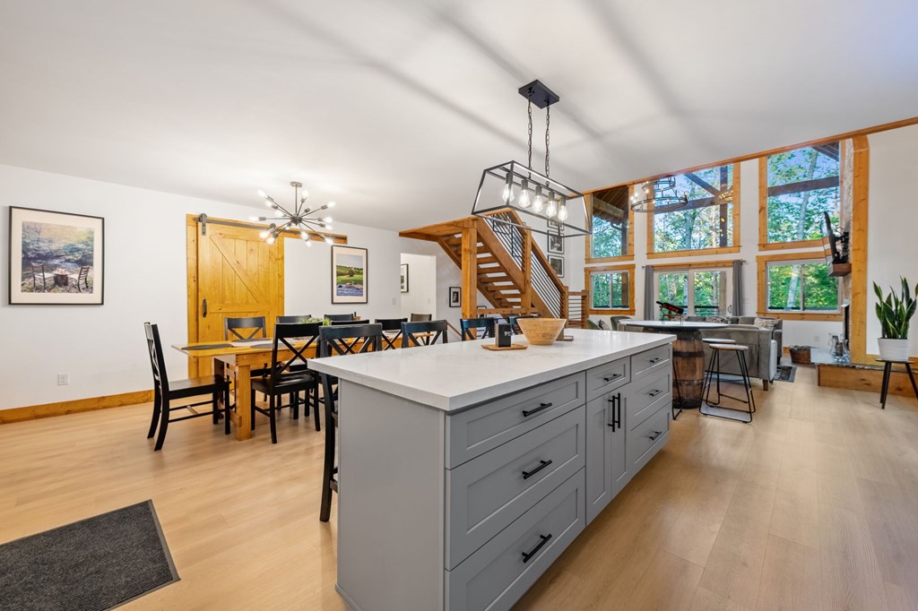 424940 Blue Ridge Residential