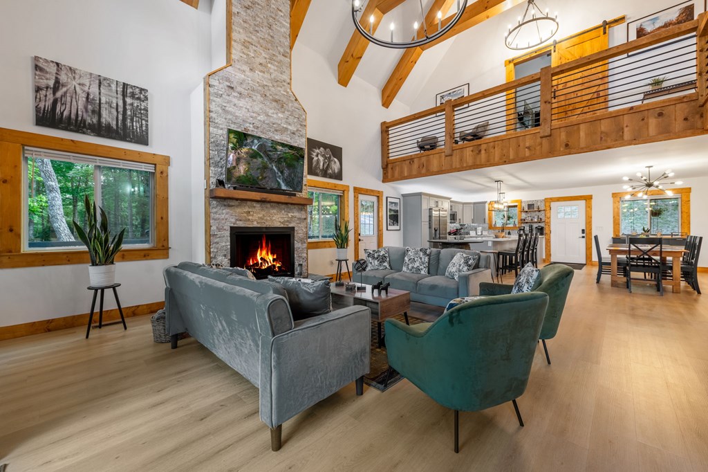 424940 Blue Ridge Residential