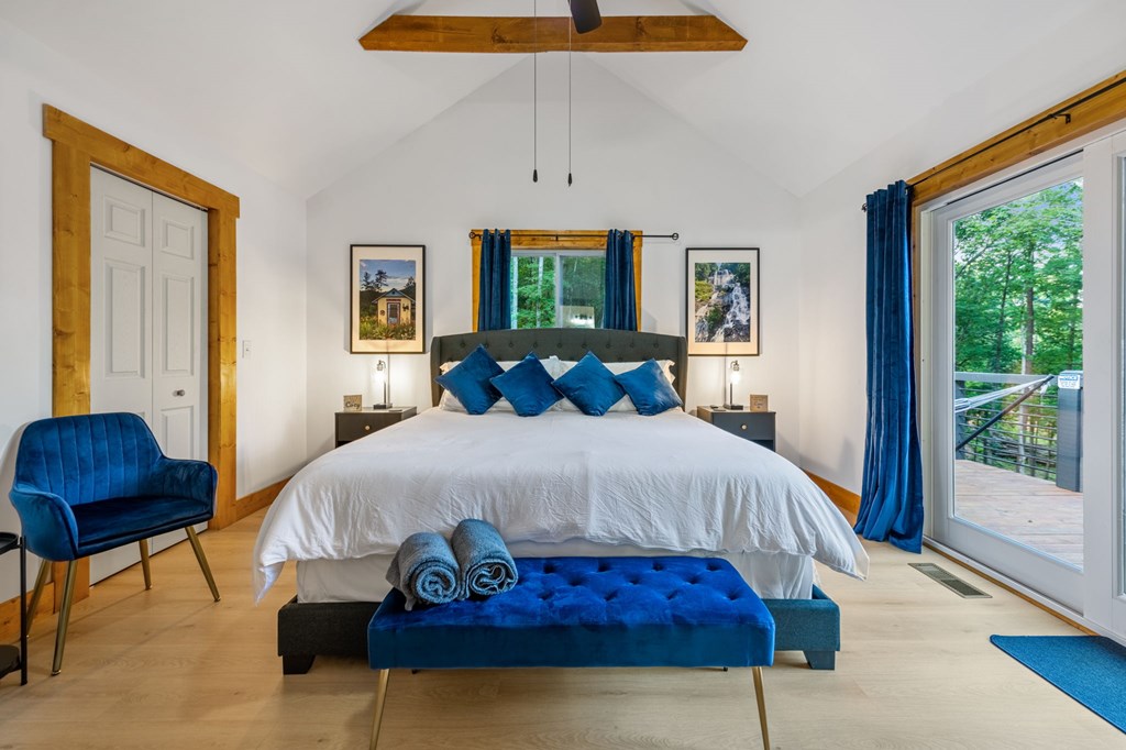 424940 Blue Ridge Residential