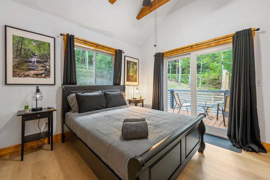 424940 Blue Ridge Residential