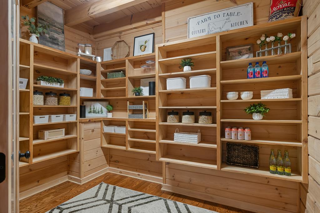 424942 Blue Ridge Residential