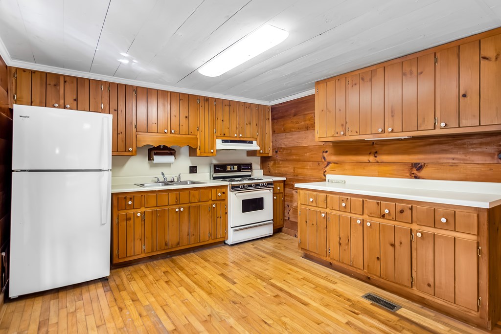 424948 Blue Ridge Residential