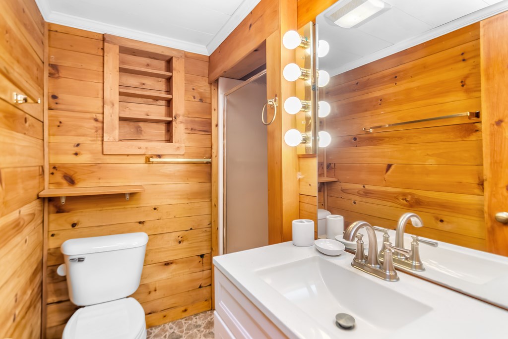 424948 Blue Ridge Residential