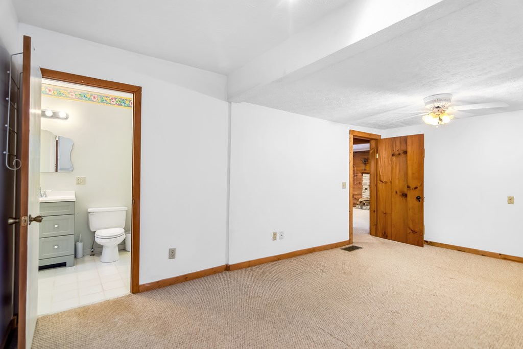 424948 Blue Ridge Residential