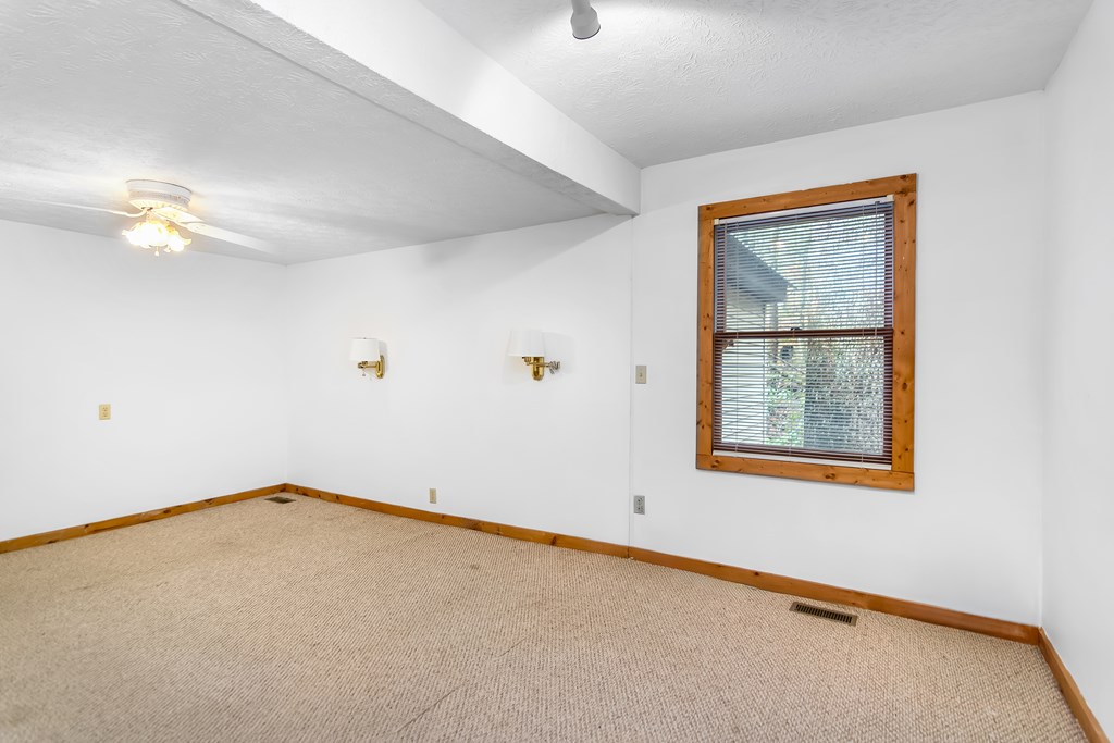 424948 Blue Ridge Residential