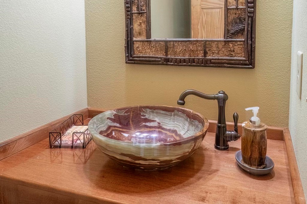 424962 Morganton Residential