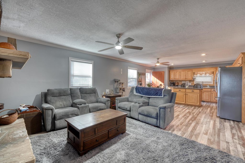 424966 Hiawassee Residential