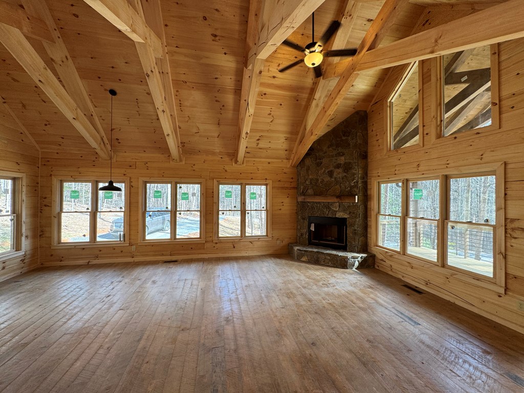 424972 Blue Ridge Residential