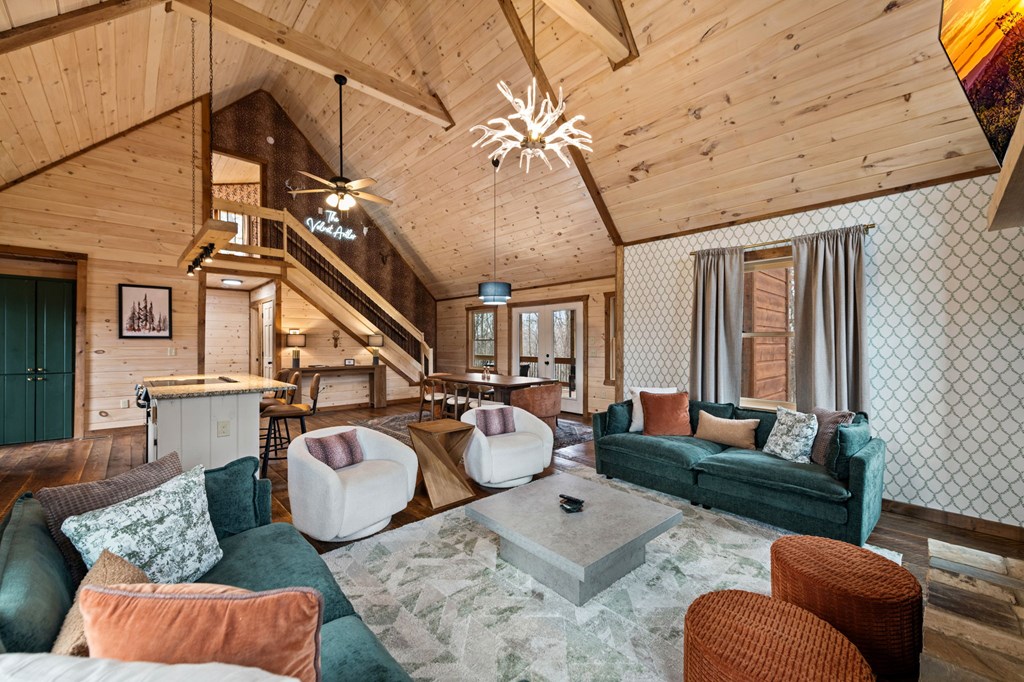 424976 Blue Ridge Residential