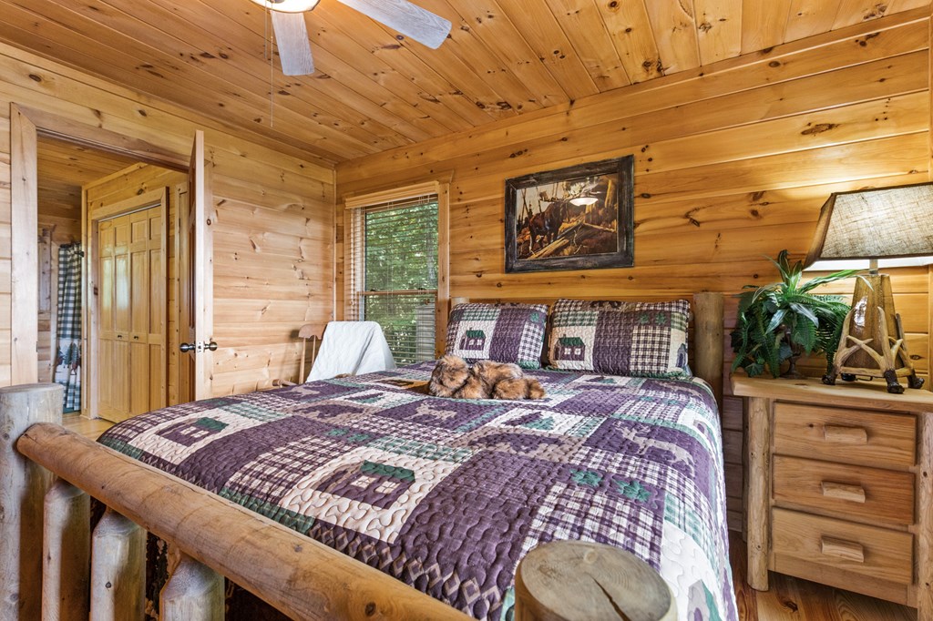 424978 Morganton Residential