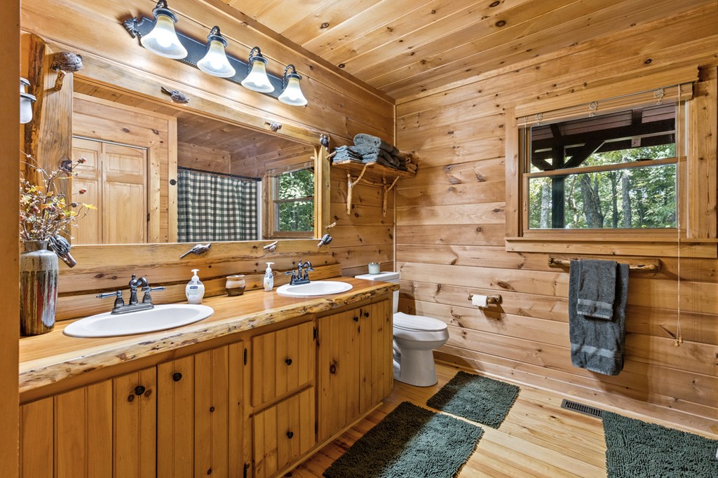 424978 Morganton Residential