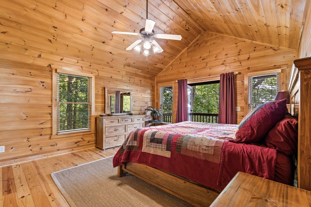 424978 Morganton Residential