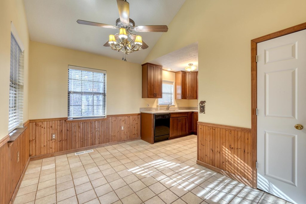 424980 Blairsville Residential