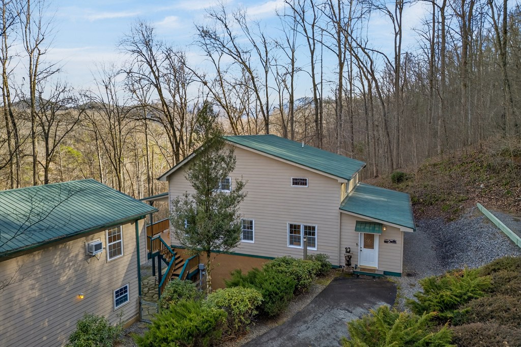 424981 Hiawassee Residential