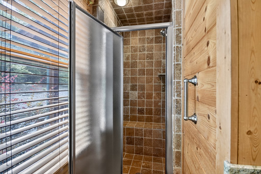 424982 Ellijay Residential