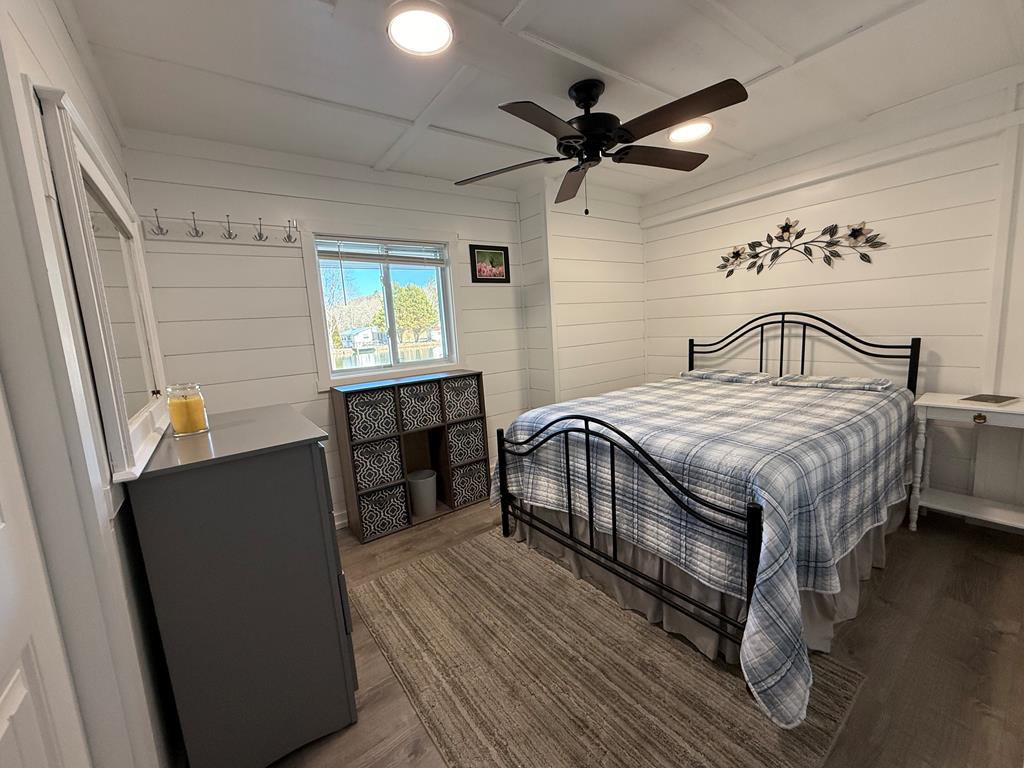 424984 Hiawassee Residential