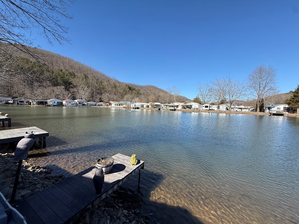 424984 Hiawassee Residential