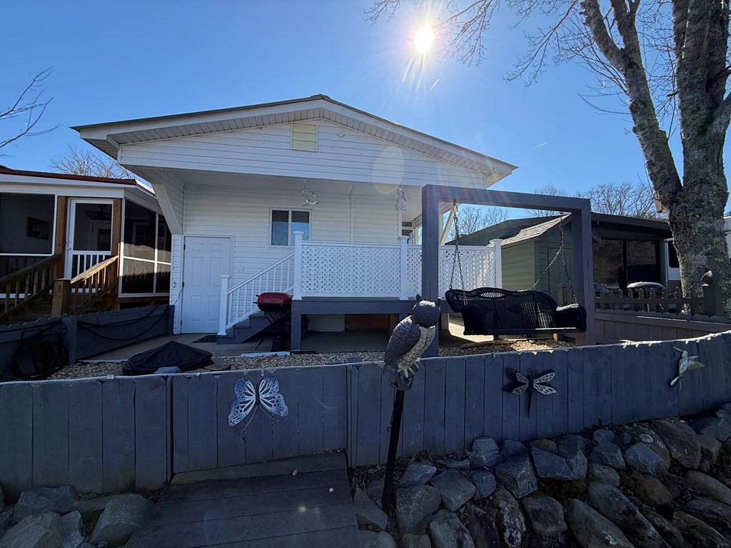 424984 Hiawassee Residential