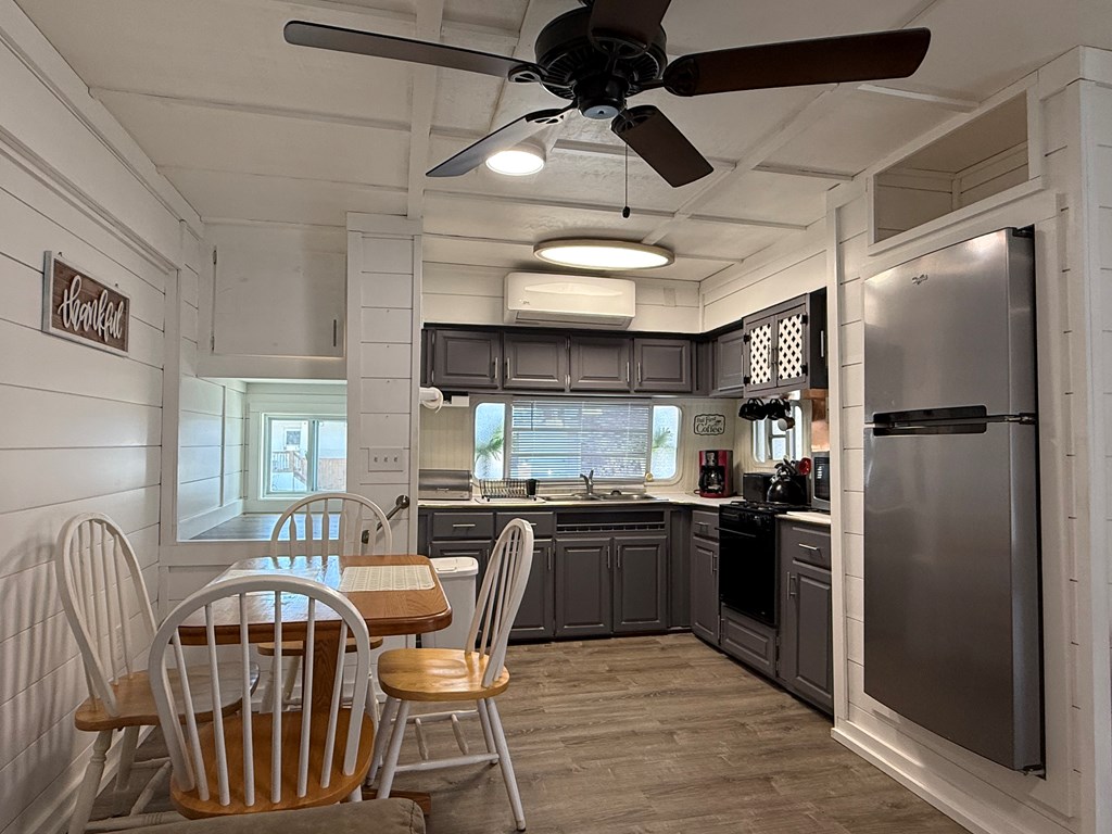 424984 Hiawassee Residential