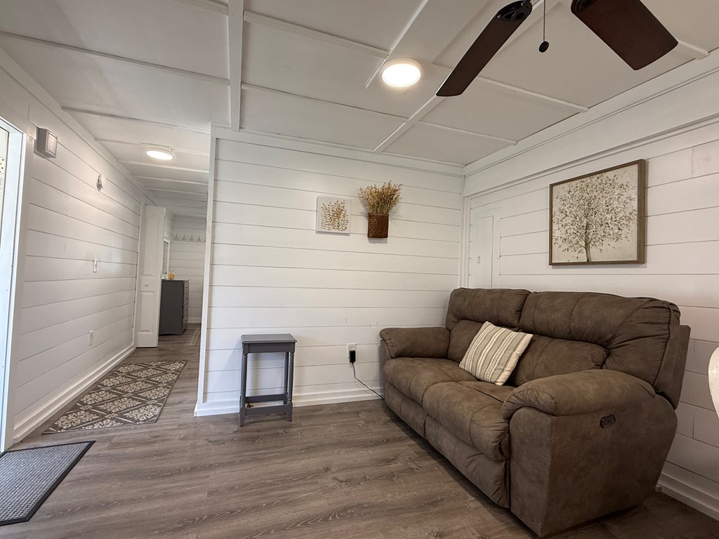 424984 Hiawassee Residential