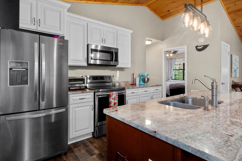 424987 Ellijay Residential