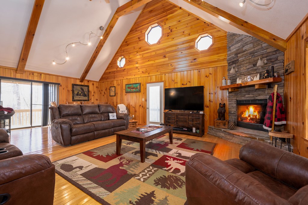 424988 Murphy Residential