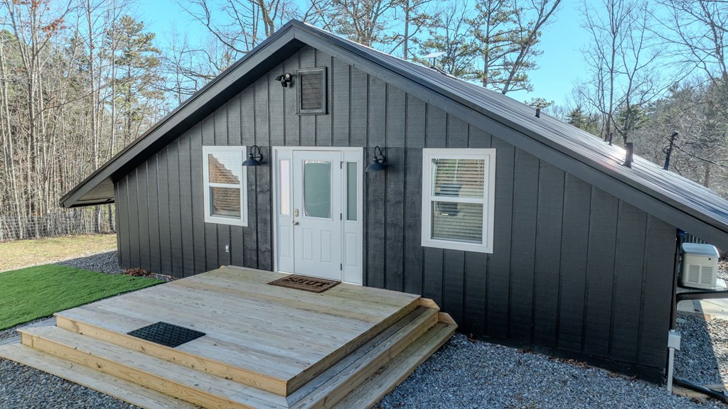 424995 Murphy Residential