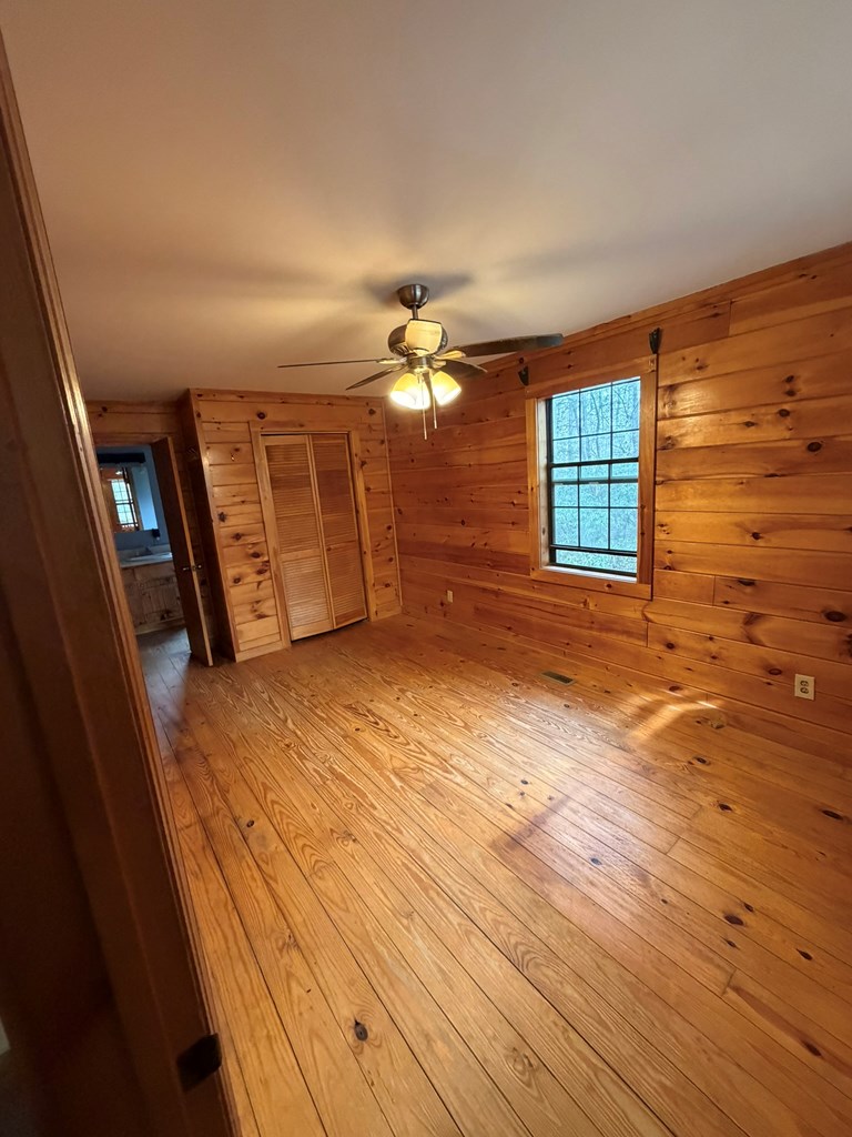 424996 Blairsville Residential