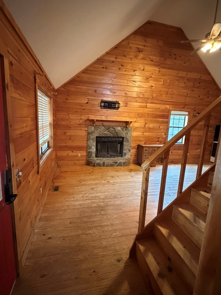 424996 Blairsville Residential