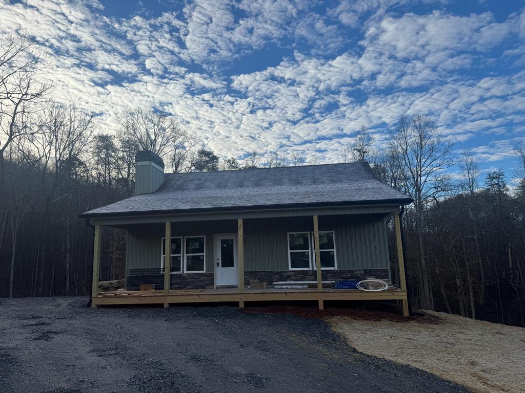 424998 Young Harris Residential