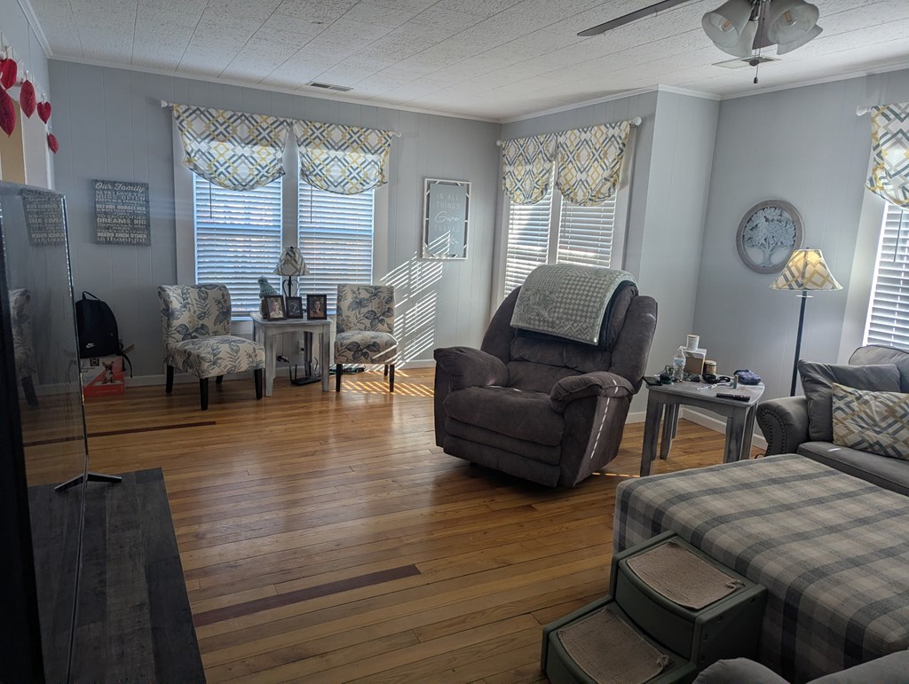 424999 Murphy Residential