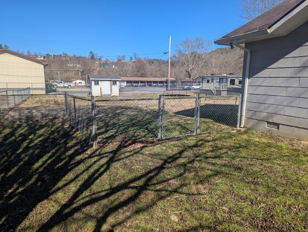 424999 Murphy Residential