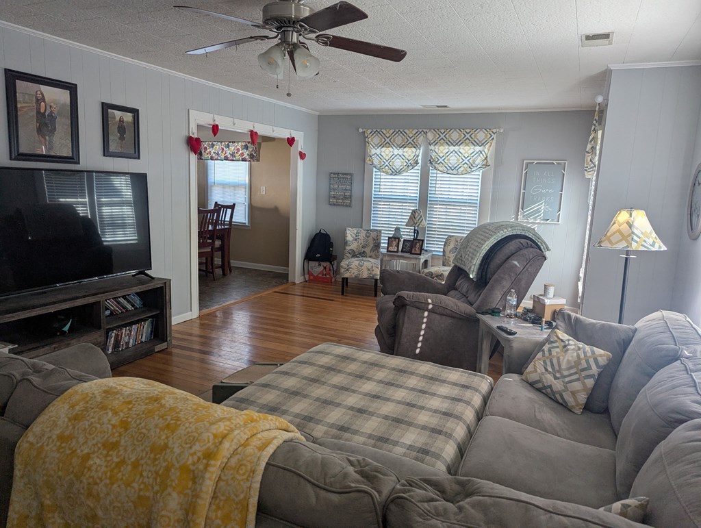 424999 Murphy Residential