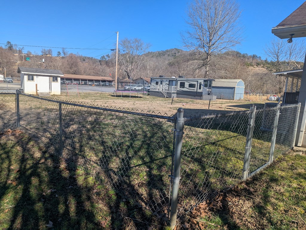 424999 Murphy Residential