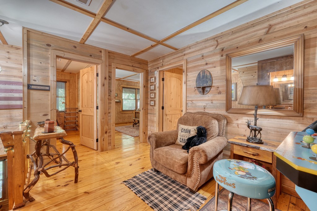 425000 Hiawassee Residential