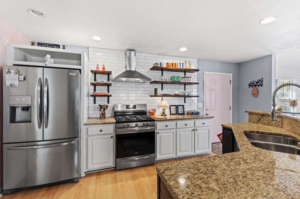 425002 Blairsville Residential