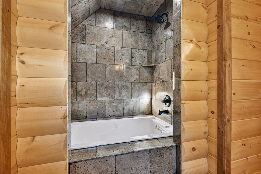 425004 Blue Ridge Residential