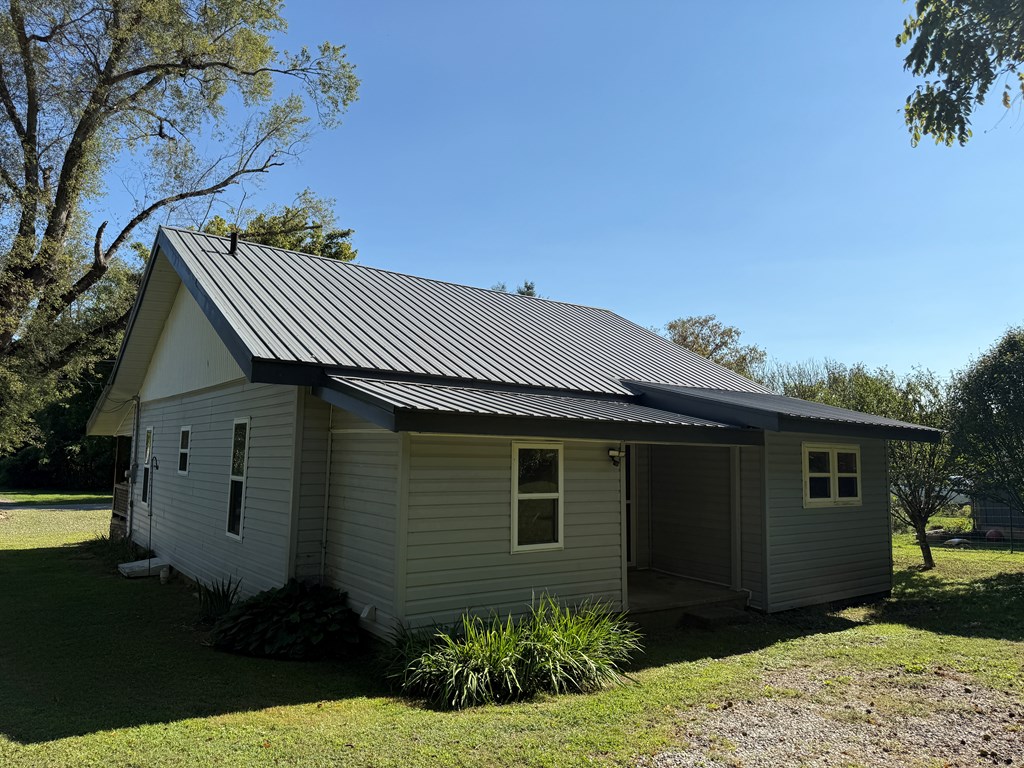 425006 Andrews Residential